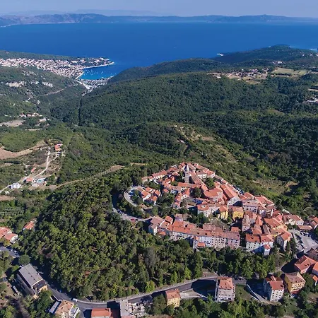 Front In * Koromačno