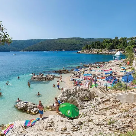 Front In Сasa de vacaciones Koromačno