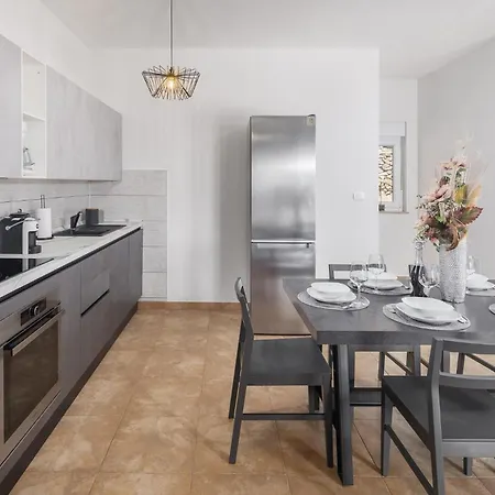 Beautiful In With Wifi Koromačno